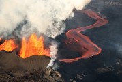 夢(mèng)中驚現(xiàn)火山噴發(fā)，夢(mèng)中驚現(xiàn)火山噴發(fā)的恐怖景象