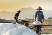 夢到守靈，一場心靈的旅程，夢中的守靈之旅，心靈的覺醒