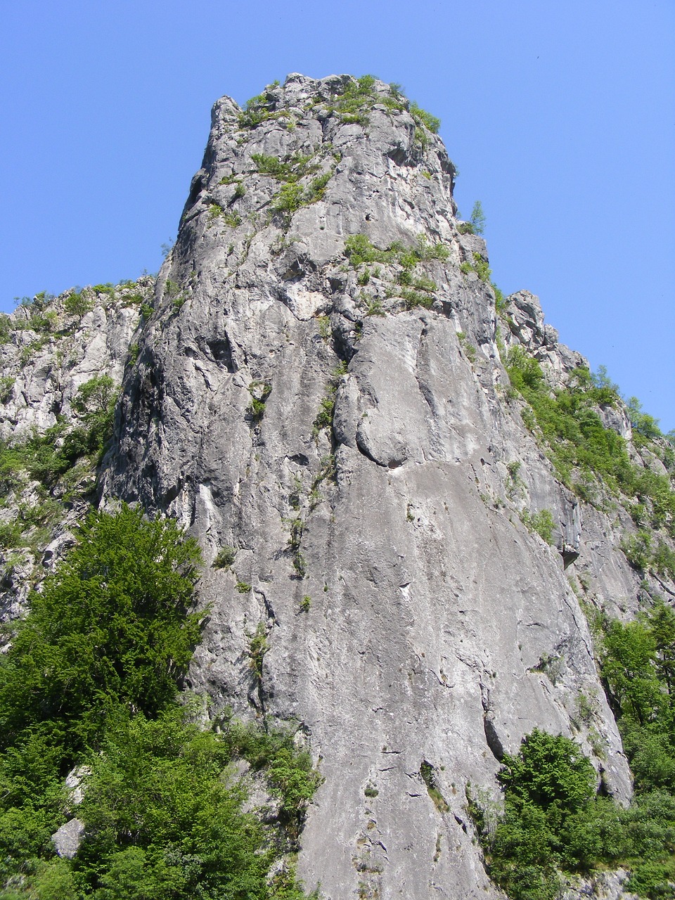 夢(mèng)到陡峭的爬山之旅，寓意與解讀